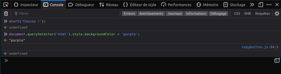 L'onglet Console des outils de développement. On y voit deux fonctions JavaScript exécutées dans la console. L'utilisatrice ou l'utilisateur a saisi les fonctions et la console a affiché les valeurs de retour.